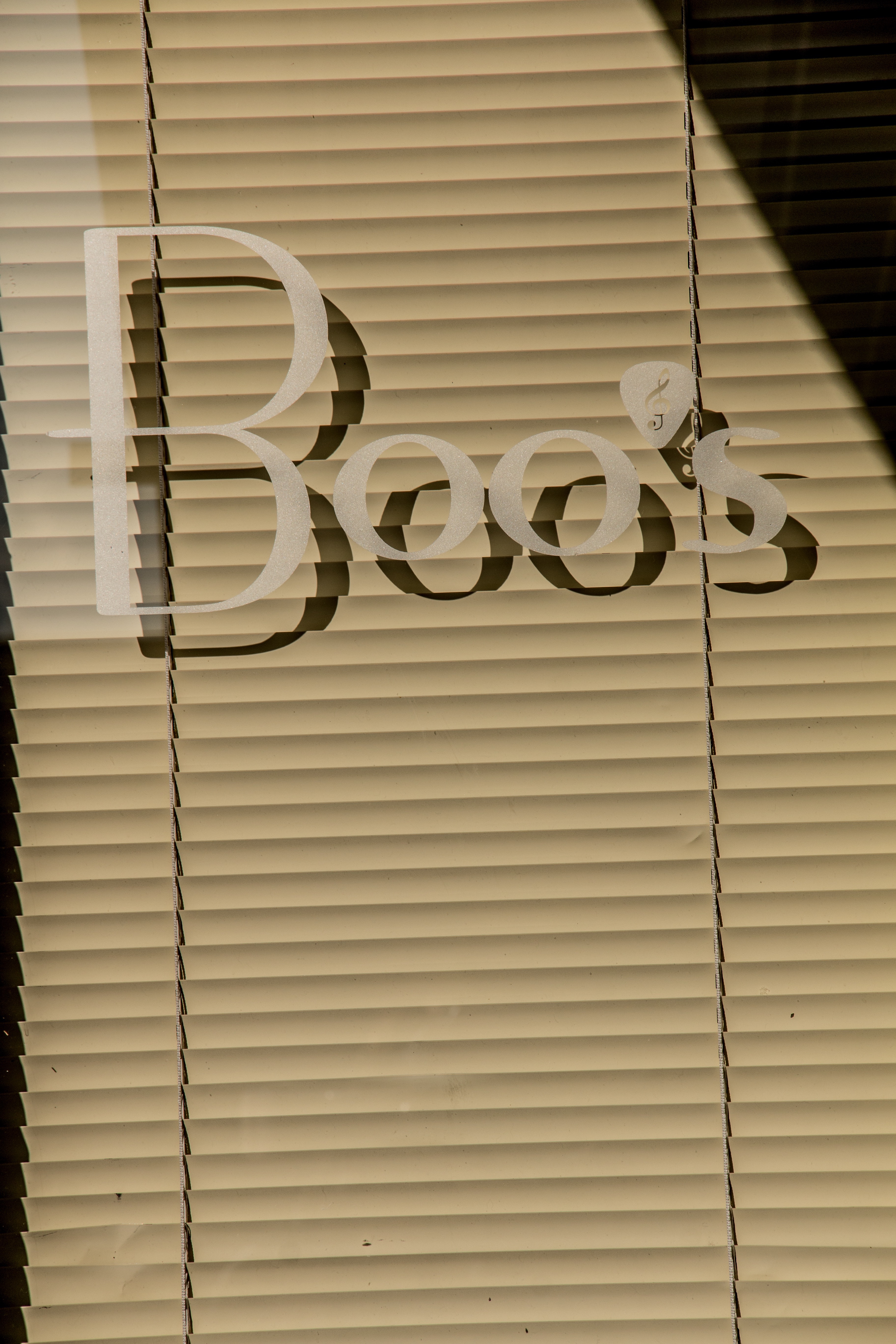 Boos!